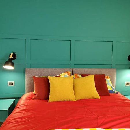 Helga'S Deluxe 3 Apartment ティラナ エクステリア 写真