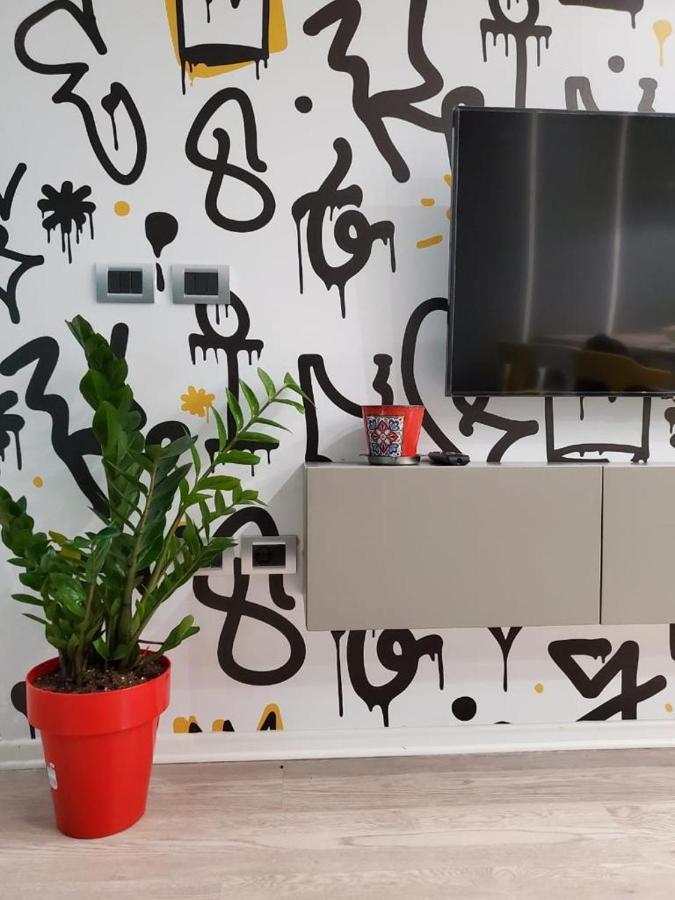 Helga'S Deluxe 3 Apartment ティラナ エクステリア 写真