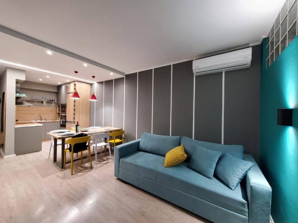 Helga'S Deluxe 3 Apartment ティラナ エクステリア 写真