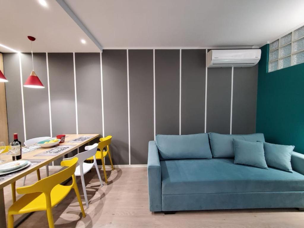 Helga'S Deluxe 3 Apartment ティラナ エクステリア 写真