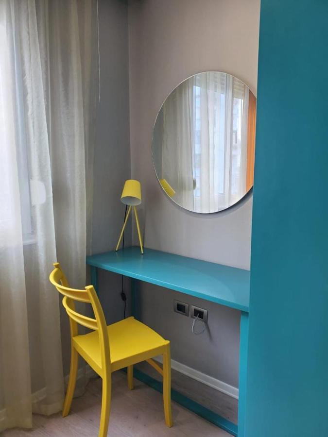 Helga'S Deluxe 3 Apartment ティラナ エクステリア 写真