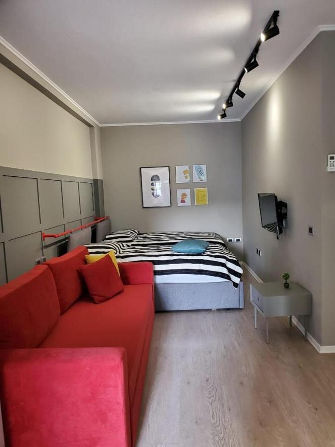 Helga'S Deluxe 3 Apartment ティラナ エクステリア 写真